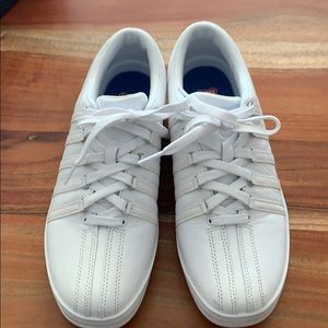 K-Swiss Classic all white sneaker